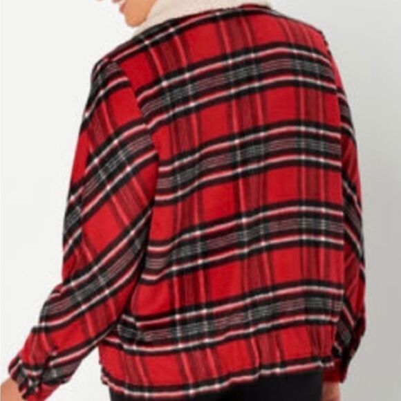 Plaid and Sherpa Button Front Shacket Jacket - Picture 4 of 15